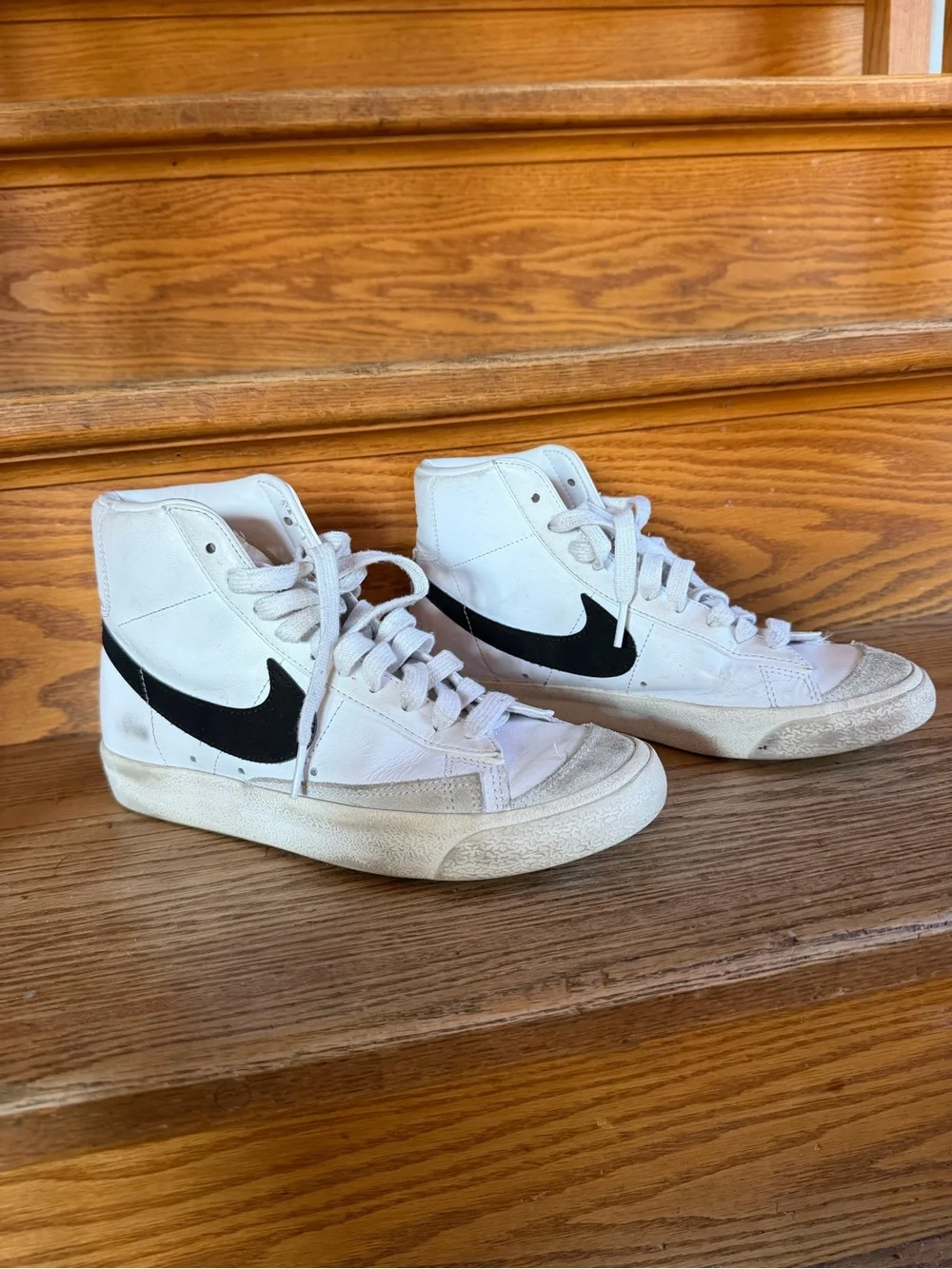 Nike Men’s White High-Top Sneakers with Black Swoosh Accents